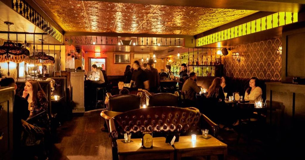 Best Bars in Midtown Manhattan